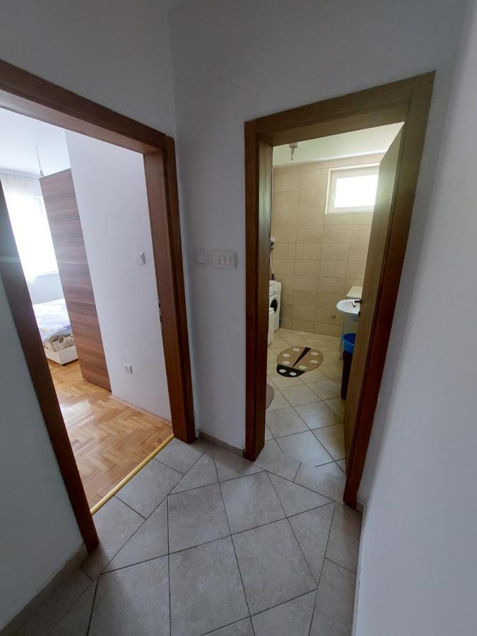 Apartman Bujisic ปลูชิเน ภายนอก รูปภาพ